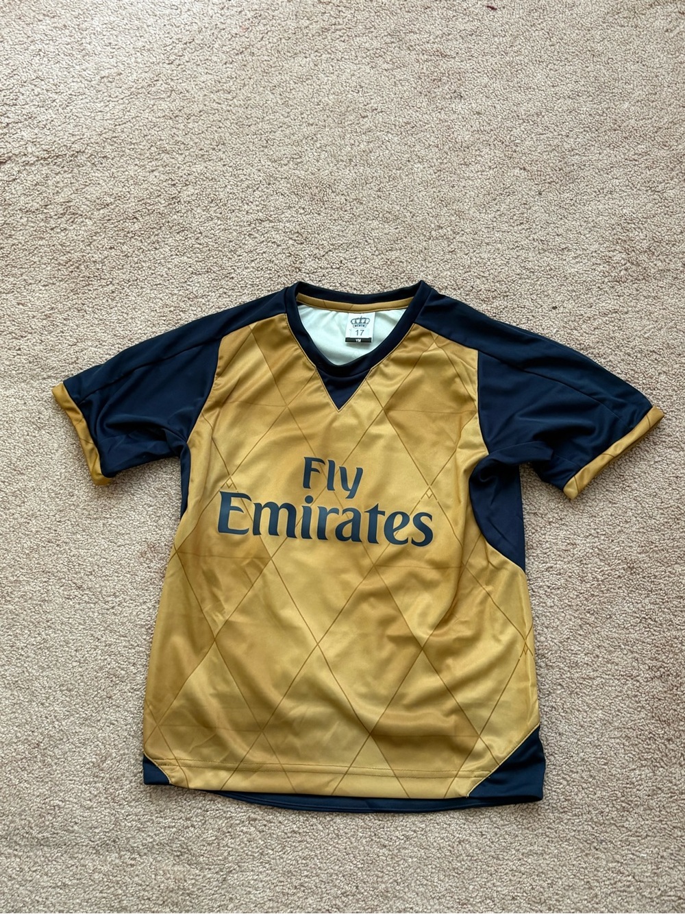 Arsenal FC 2015-2016 away jersey